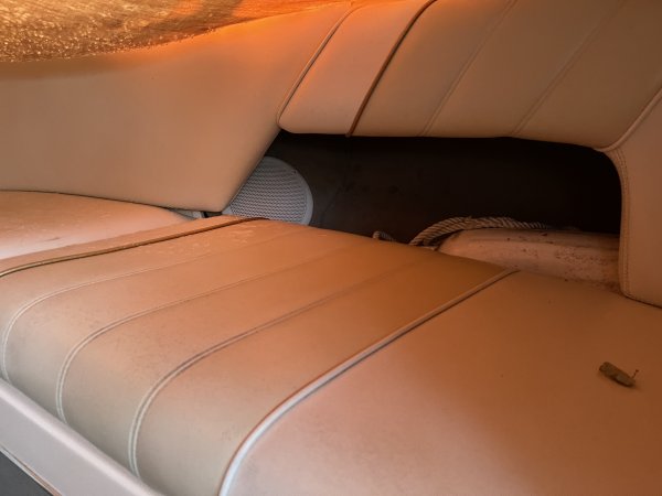 Pre-Owned 1994  powered Sea Ray Boat for sale