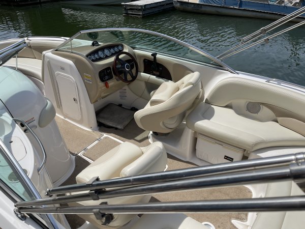 Used 2004 Chaparral Power Boat for sale