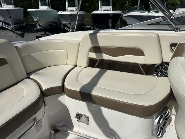 Pre-Owned 2016 Chaparral 246 SSI Bowrider Power Boat for sale