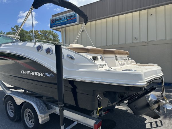 Pre-Owned 2016  powered Chaparral Boat for sale