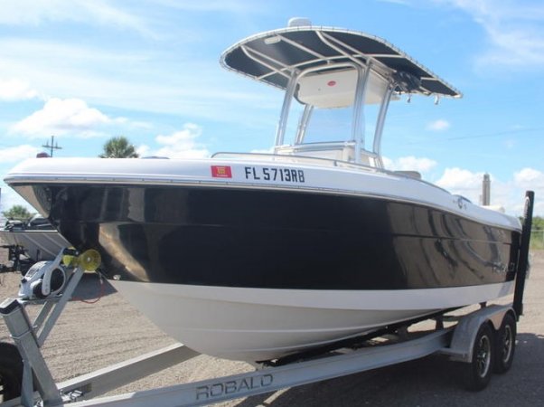 Used 2016  powered Robalo Boat for sale