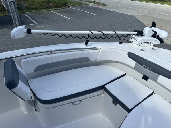 Used 2021 Robalo R202 Explorer Center Console for sale