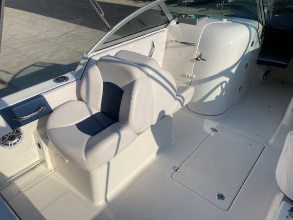 Pre-Owned 2018 Robalo Power Boat for sale