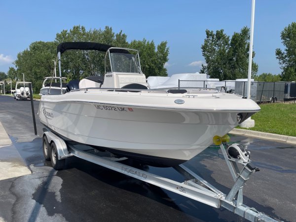 Used 2020 Robalo for sale