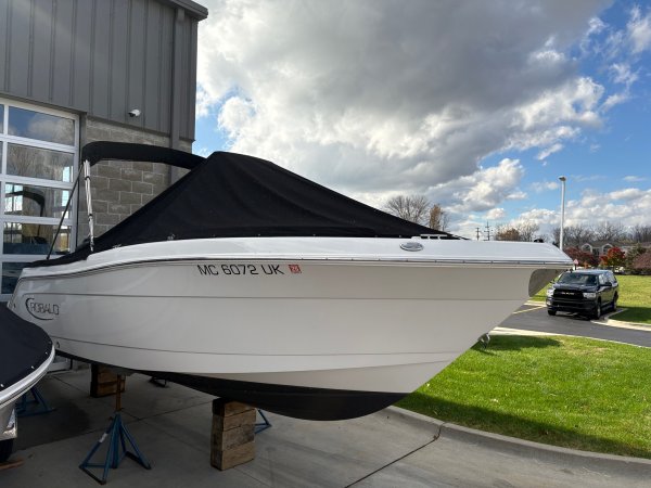 Used 2020 Robalo Power Boat for sale