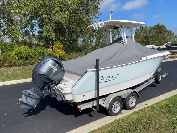 Used 2023 Robalo for sale