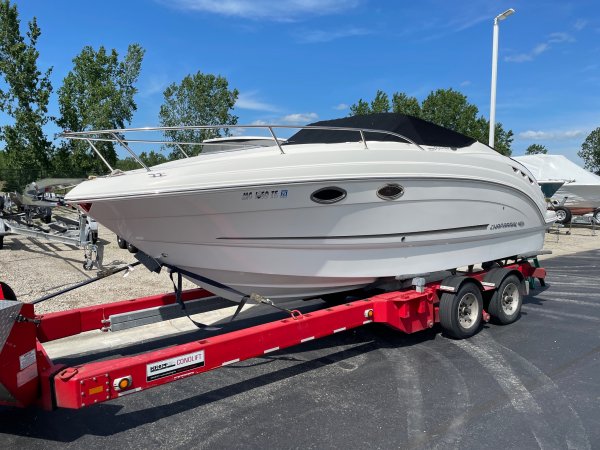 Pre-Owned 2008 Chaparral 250 Signature Power Boat for sale