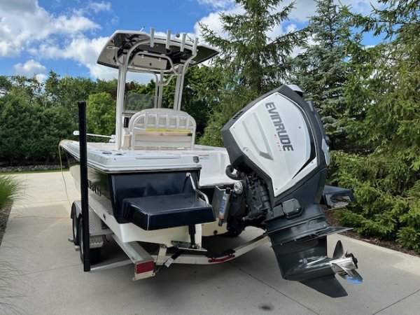 Used 2017 Robalo R246 Cayman Power Boat for sale