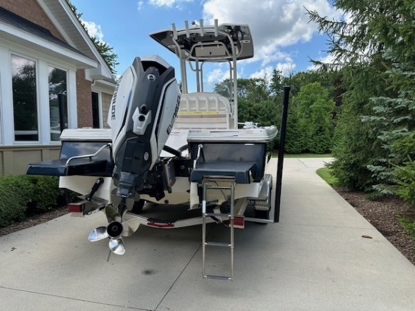 Used 2017 Robalo Power Boat for sale