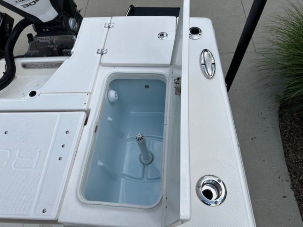 Used 2017  powered Robalo Boat for sale