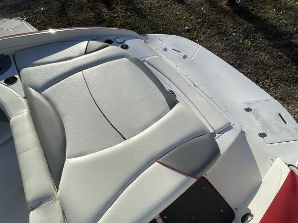 Pre-Owned 2009  powered Regal Boat for sale