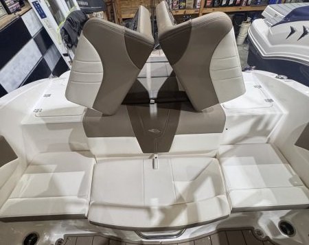 Used 2022 Chaparral 21 SSI Power Boat for sale