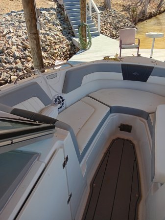 Used 2023 Chaparral 23 SSI Power Boat for sale