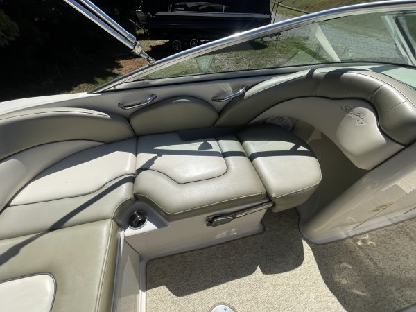 Pre-Owned 2005  powered Power Boat for sale