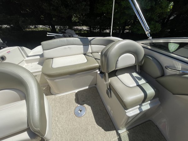 Pre-Owned 2005 Sea Ray for sale