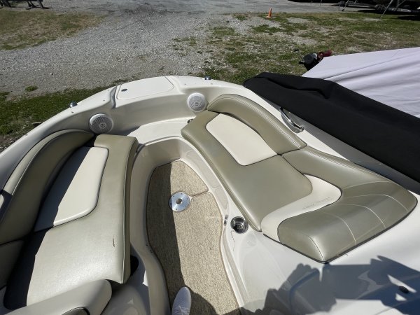 Pre-Owned 2005  powered Power Boat for sale