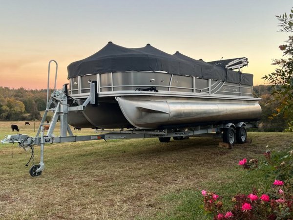 Used 2021  powered Power Boat for sale