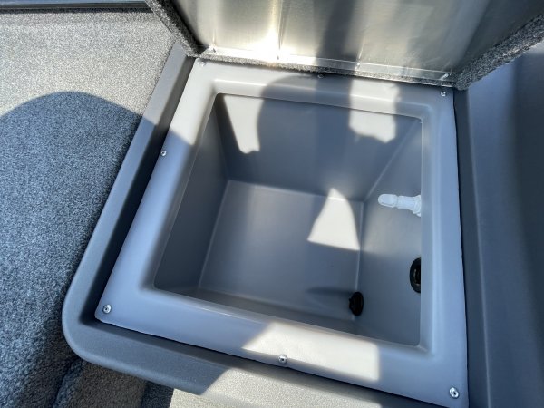 Used 2025  powered Bass Tracker/Tracker Marine Boat for sale