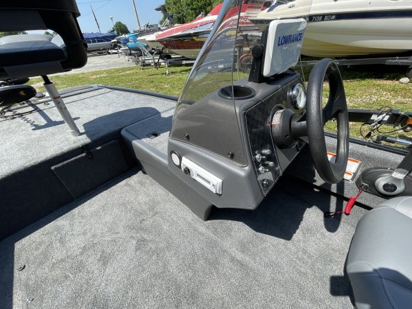 Used 2025  powered Power Boat for sale