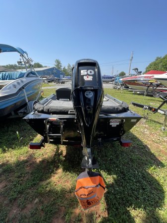 Used 2025  powered Bass Tracker/Tracker Marine Boat for sale