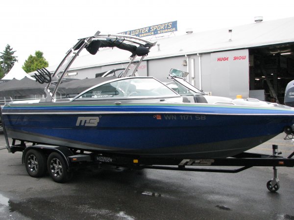 Pre-Owned 2014 MB Sports B52-23 Power Boat for sale