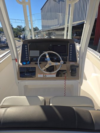 Used 2021 Robalo Power Boat for sale