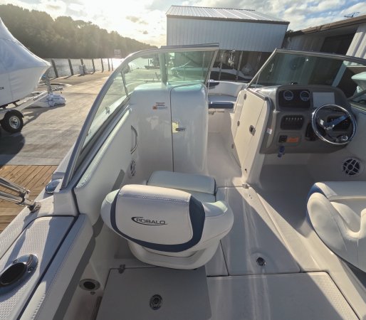 Used 2023  powered Robalo Boat for sale