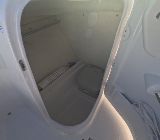 Used 2023 Robalo 207 DC  Boat for sale