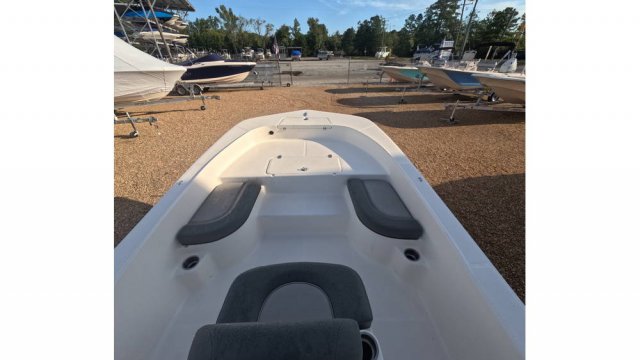 Pre-Owned 2023 Sundance DX 20 Power Boat for sale