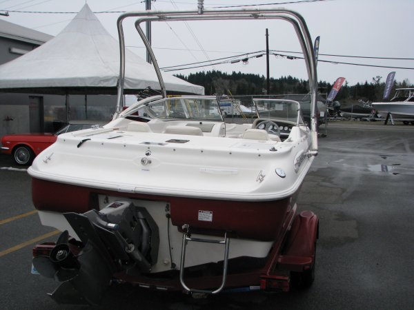 Used 1999  powered Glastron Boat for sale