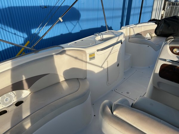 Used 2005  powered Chaparral Boat for sale