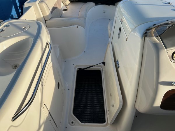 Used 2005  powered Chaparral Boat for sale