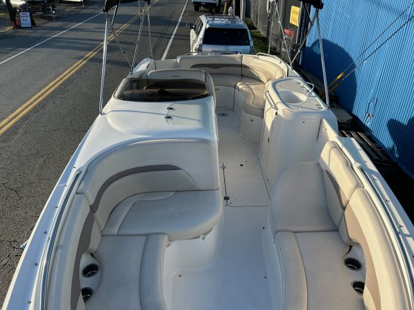 Used 2005 Chaparral 252 Sunesta for sale