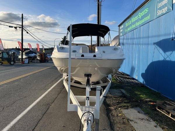 Used 2005  powered Power Boat for sale