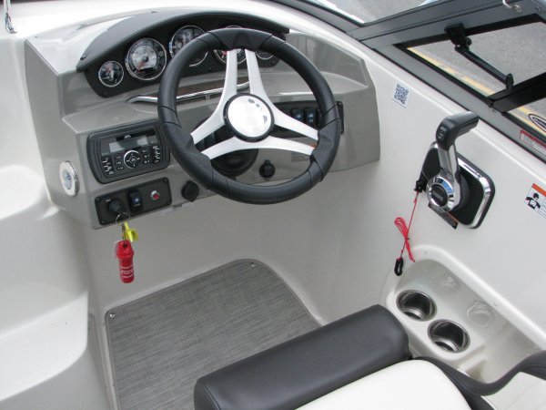 Pre-Owned 2017 Stingray 215 CR for sale