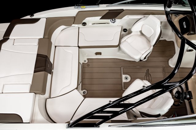 23 SSi OB - Cockpit Seating