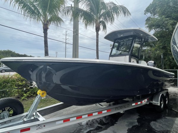 New 2023  powered Robalo Boat for sale