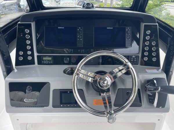 New 2023 Robalo 266 Cayman for sale