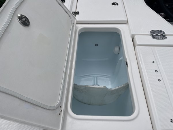 New 2023 Robalo 266 Cayman for sale