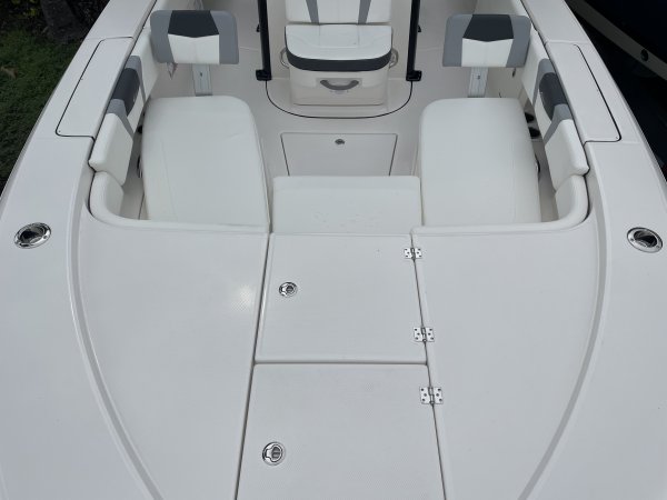 New 2023 Robalo 266 Cayman  Boat for sale