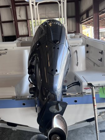 New 2023 Robalo R222 Power Boat for sale