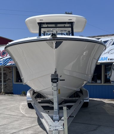 New 2023 Robalo R302 for sale