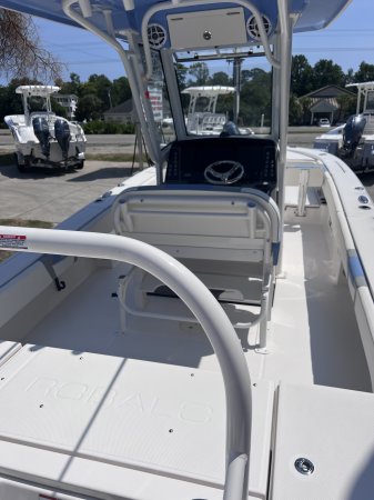 New 2023  powered Robalo Boat for sale