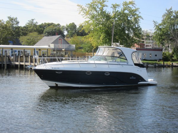 Used 2006 Rinker 370 Express Cruiser Power Boat for sale