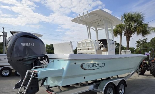New 2024  powered Robalo Boat for sale