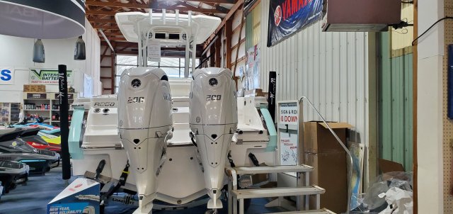 New 2025 Robalo R250 for sale
