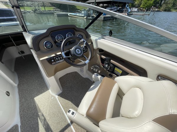 Pre-Owned 2014 Chaparral  Boat for sale