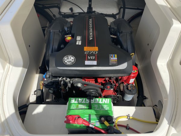 Pre-Owned 2014  powered Chaparral Boat for sale