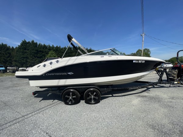 Pre-Owned 2014 Chaparral 246 SSI for sale