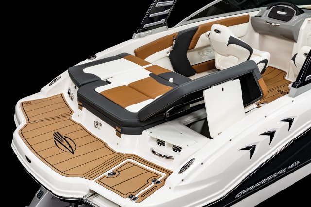 2025 21 SSi Transom Starboard Sun Lounge